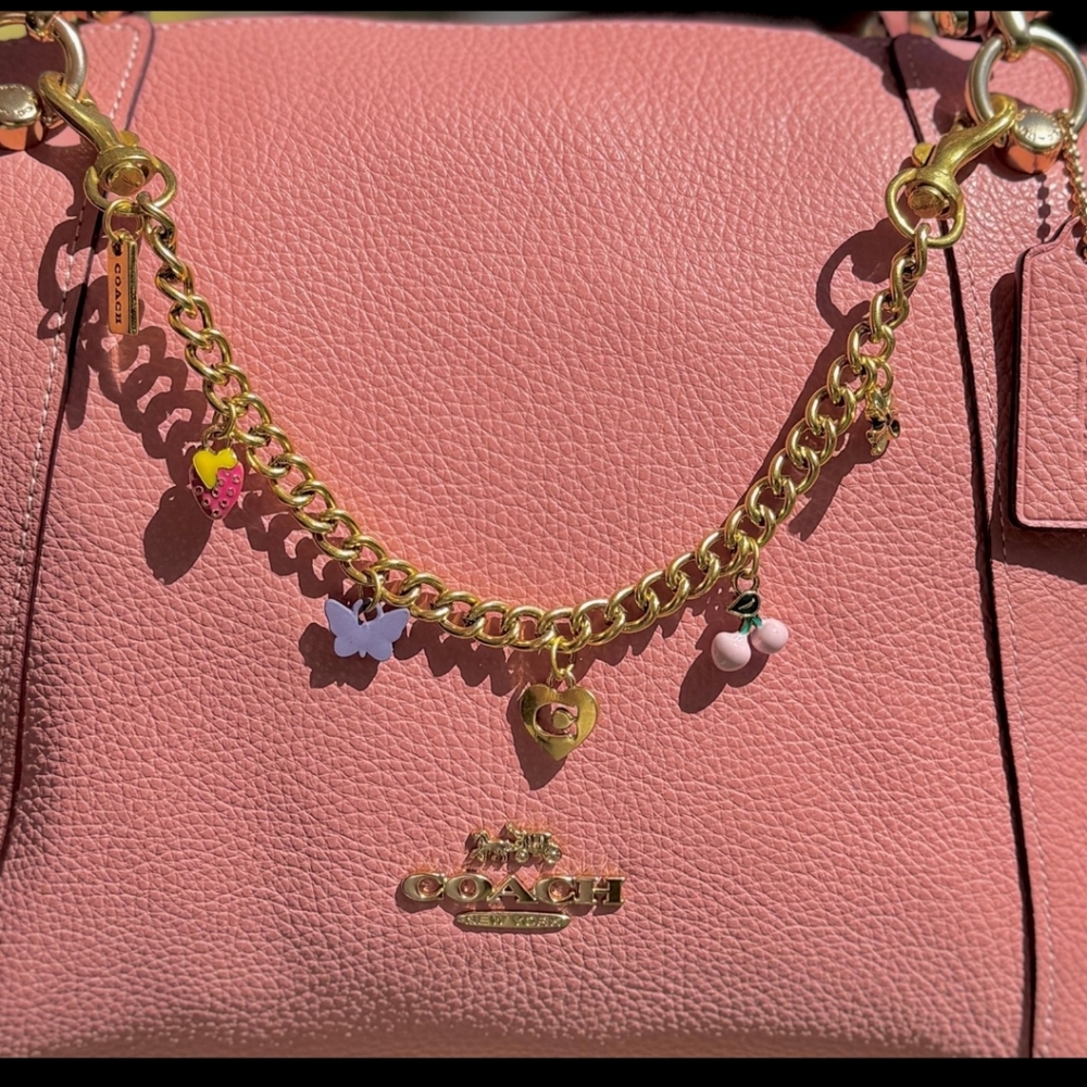 Coach Motif Extension swagger bag Chain vith Charms
